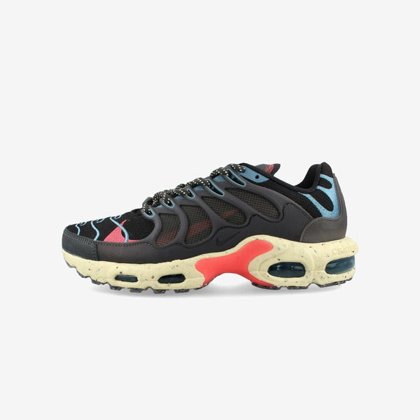 NIKE AIR MAX TERRASCAPE PLUS BLACK/SEA CORAL/NOISE AQUA/ANTHRACITE