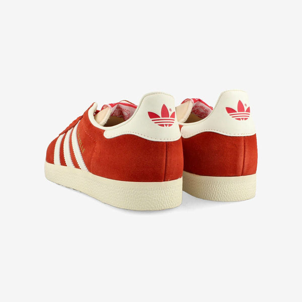 adidas GAZELLE PRELOVED RED/OFF WHITE/CREAM WHITE gy7339 – KICKS LAB.