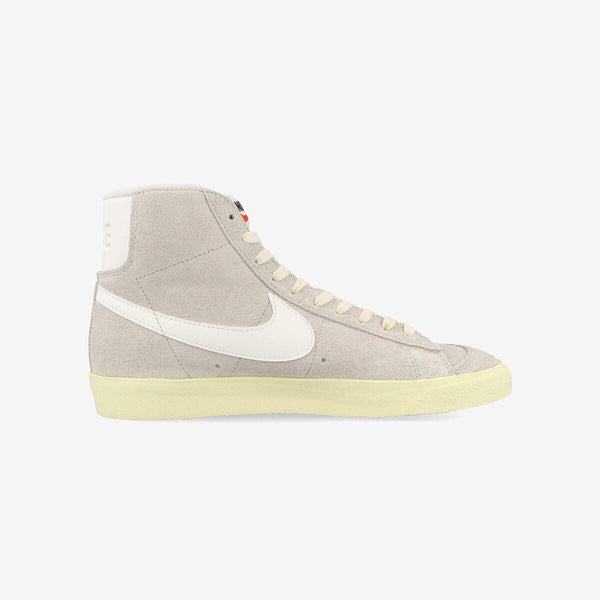 NIKE WMNS BLAZER MID '77 VNTG LIGHT BONE/SAIL/ALABASTER/BLACK