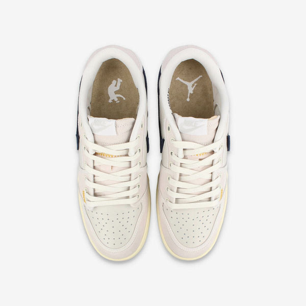 NIKE AIR JORDAN 1 RETRO AJKO LOW SP SAIL/NEUTRAL GRAY/MUSLIN [UNION]