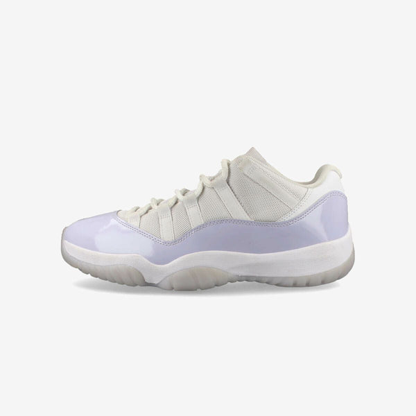 NIKE WMNS AIR JORDAN 11 RETRO LOW WHITE/PURE VIOLET/WHITE