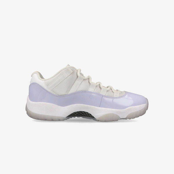 NIKE WMNS AIR JORDAN 11 RETRO LOW WHITE/PURE VIOLET/WHITE