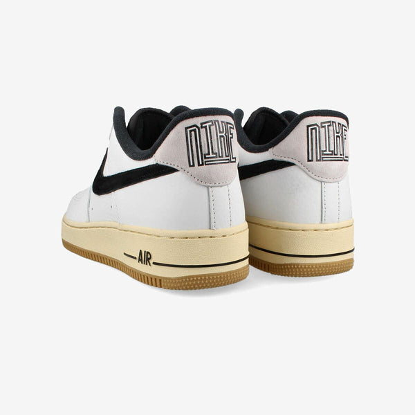 NIKE WMNS AIR FORCE 1 '07 LX SUMMIT WHITE/BLACK/MUSLIN 【COMMAND FORCE】