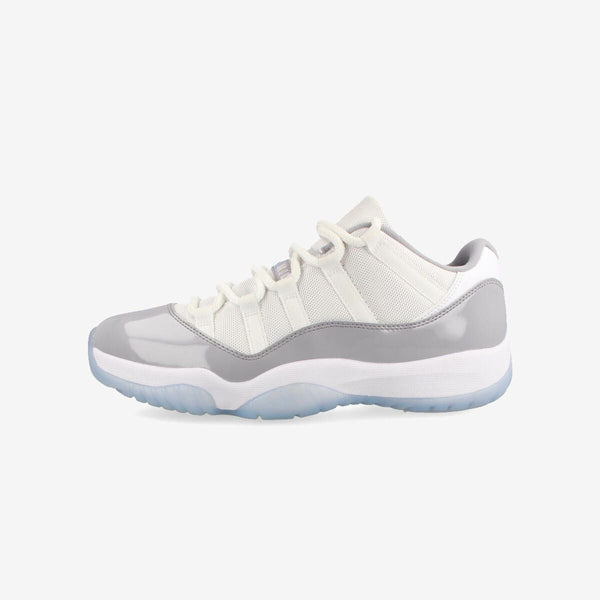 NIKE AIR JORDAN 11 RETRO LOW [CEMENT GRAY] WHITE/UNIVERSITY BLUE/CEMENT GRAY