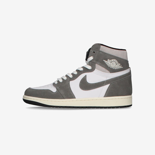 NIKE AIR JORDAN 1 RETRO HIGH OG BLACK/FIRE RED/WHITE/LIGHT SMOKE GREY