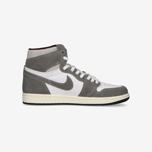 NIKE AIR JORDAN 1 RETRO HIGH OG BLACK/FIRE RED/WHITE/LIGHT SMOKE GREY