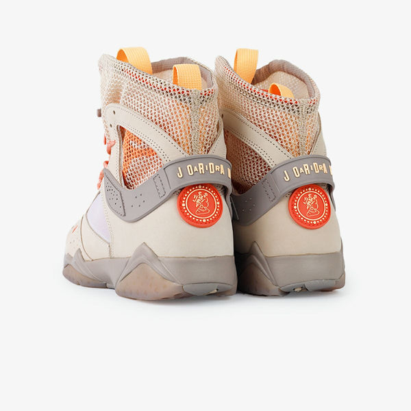 NIKE WMNS AIR JORDAN 7 RETRO SP SANDDRIFT/PEACH CREAM/MALT/TURF ORANGE