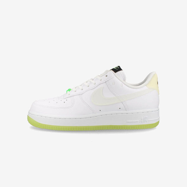 NIKE WMNS AIR FORCE 1 '07 LX 【GLOW IN THE DARK】 WHITE/BARELY VOLT/BLACK