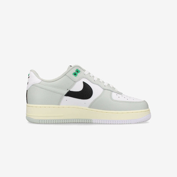 NIKE AIR FORCE 1 '07 LV8 [SPLIT] LIGHT SILVER/LIGHT SILVER/WHITE/BLACK