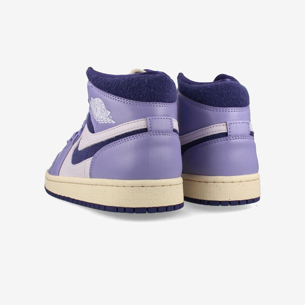 NIKE WMNS AIR JORDAN 1 MID SE SKY J LIGHT PURPLE/BARELY GRAPE/GUAVA ICE/SKY J PURPLE