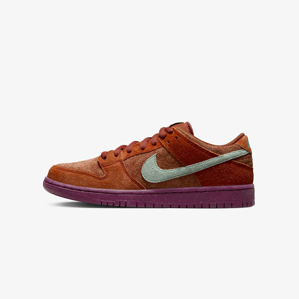 NIKE SB DUNK LOW PRO PRM MYSTIC RED/EMERALD RISE