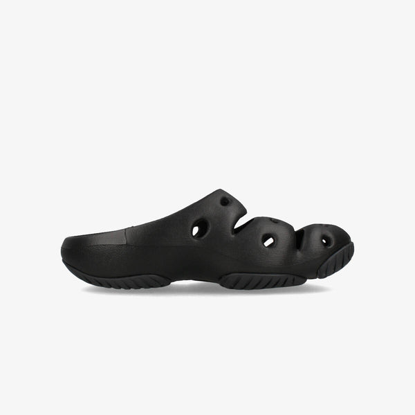 KEEN YOGUI BLACK/MAGNET