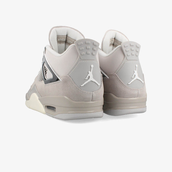 NIKE WMNS AIR JORDAN 4 RETRO 【FROZEN MOMENTS】 LIGHT IRON ORE/SAIL/NEUTRAL GREY