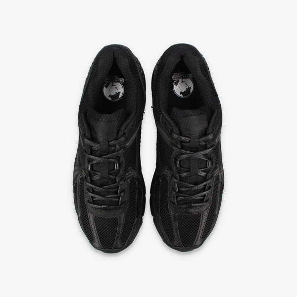 NIKE ZOOM VOMERO 5 BLACK/BLACK