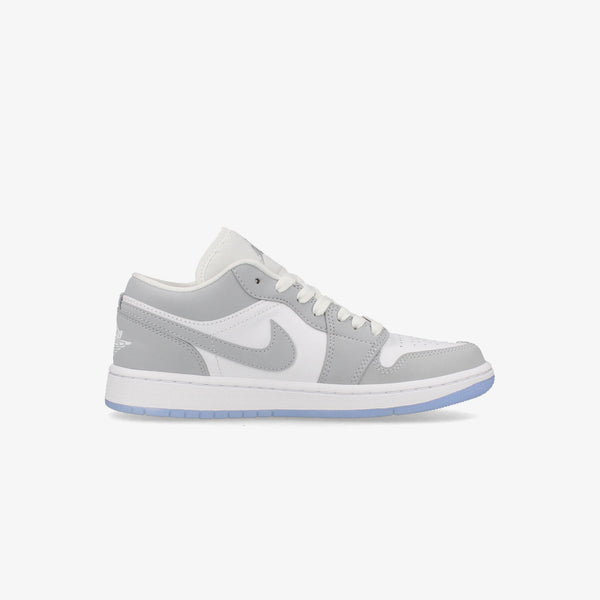 NIKE WMNS AIR JORDAN 1 LOW WHITE/WOLF GRAY/ALUMINUM