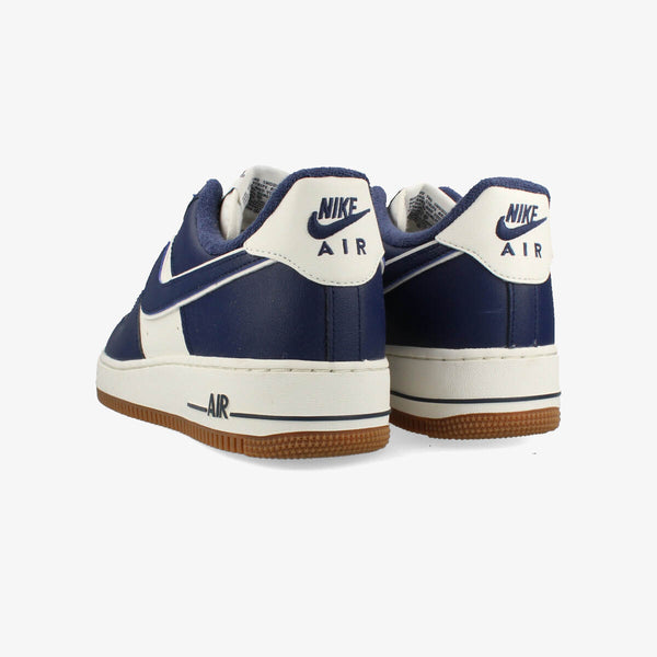 NIKE AIR FORCE 1 '07 LV8 SAIL/MIDNIGHT NAVY/GUM MED BROWN