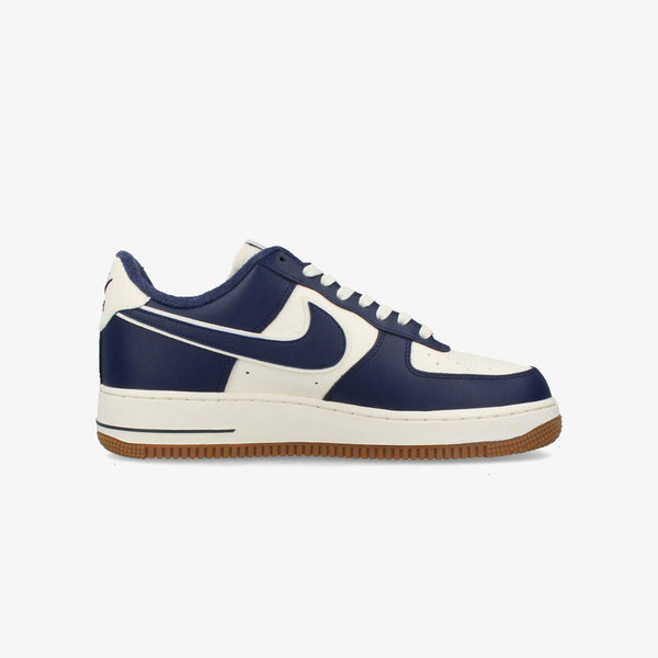 NIKE AIR FORCE 1 '07 LV8 SAIL/MIDNIGHT NAVY/GUM MED BROWN