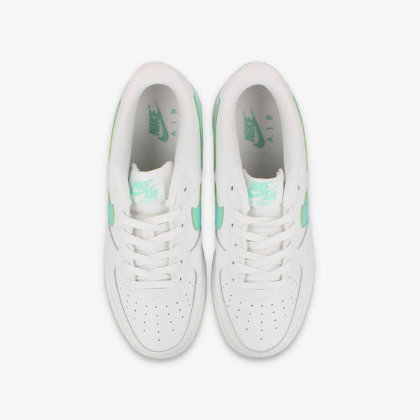 NIKE AIR FORCE 1 GS SUMMIT WHITE/EMERALD RISE