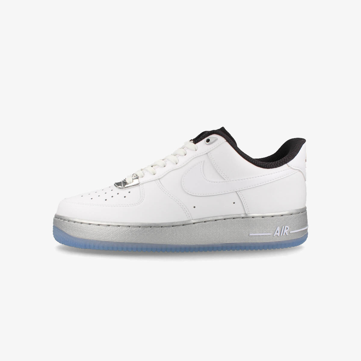 NIKE WMNS AIR FORCE 1 '07 SE WHITE/WHITE/METALLIC SILVER/BLACK