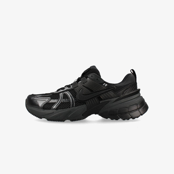 NIKE WMNS V2K RUN BLACK/DK SMOKE GREY-ANTHRACITE