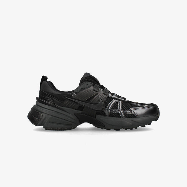 NIKE WMNS V2K RUN BLACK/DK SMOKE GREY-ANTHRACITE