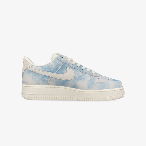 NIKE WMNS AIR FORCE 1 '07 SE CELESTINE BLUE/SAIL