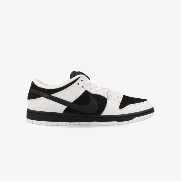 NIKE SB DUNK LOW PRO QS 【TIGHTBOOTH PRODUCTION】 WHITE/BLACK/SAFETY ORANGE