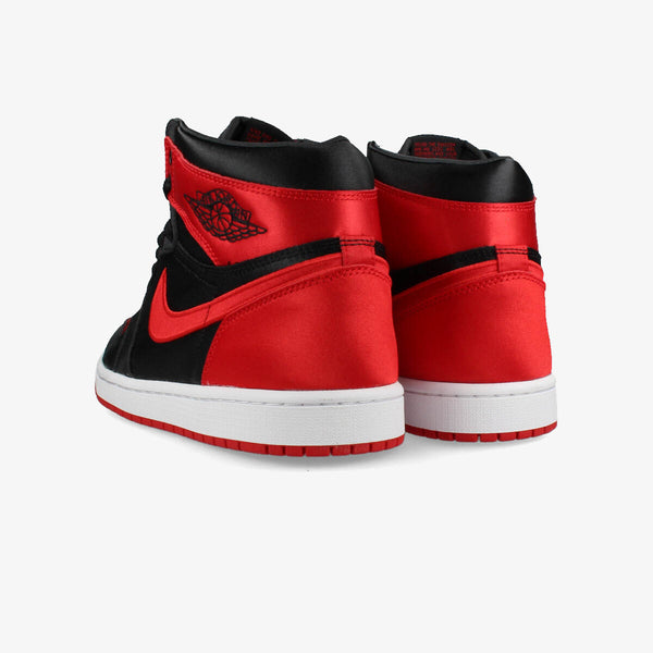 NIKE WMNS AIR JORDAN 1 RETRO HIGH OG [SATIN BRED] BLACK/UNIVERSITY RED/WHITE