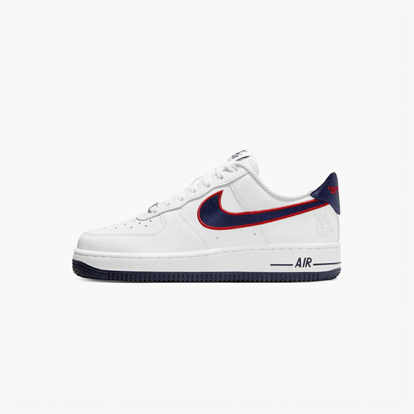 NIKE WMNS AIR FORCE 1 '07 [HUSTON COMETS] WHITE/OBSIDIAN/UNIVERSITY RED/WOLF GRAY