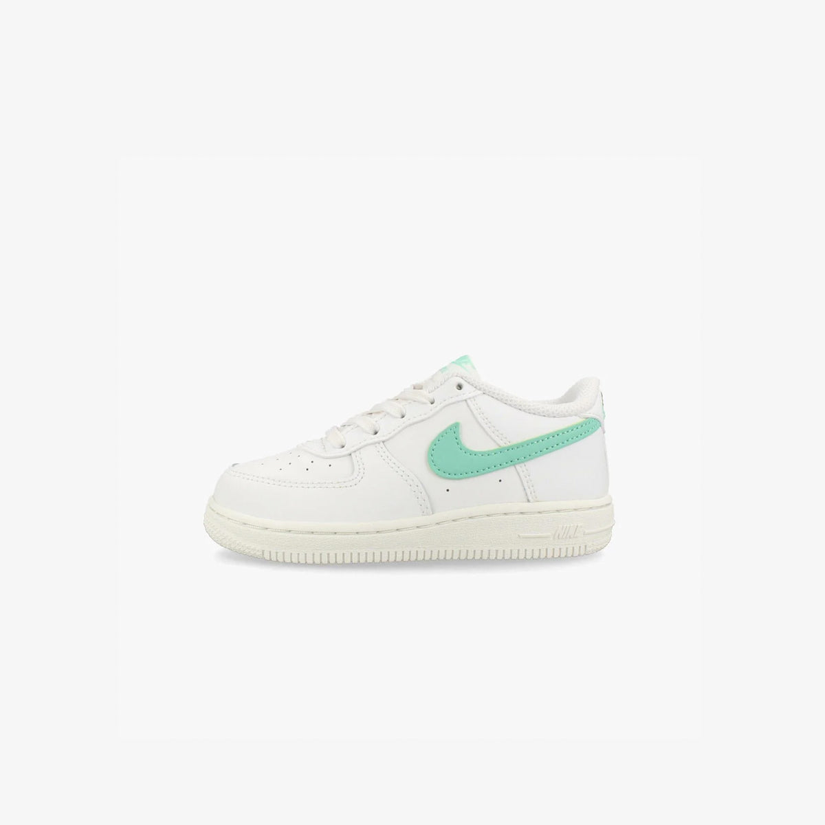 NIKE FORCE 1 LE TD SUMMIT WHITE/EMERALD RISE fj3486-104 – KICKS LAB.