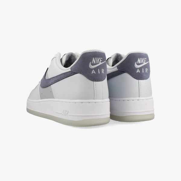 NIKE AIR FORCE 1 '07 LV8 PURE PLATINUM/LIGHT CARBON/WOLF GREY