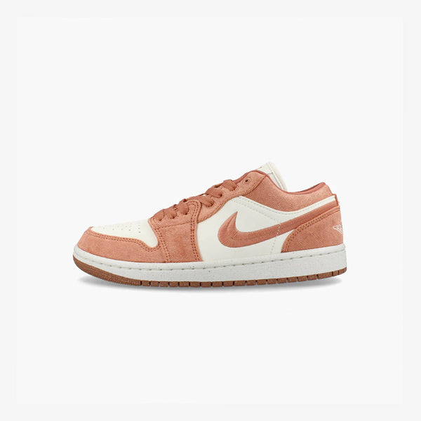 NIKE WMNS AIR JORDAN 1 LOW SE SKY J ORANGE/SAIL