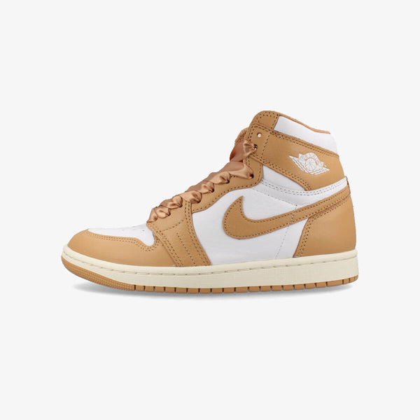 NIKE WMNS AIR JORDAN 1 RETRO HI OG PRALINE/WHITE/SAIL