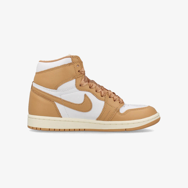 NIKE WMNS AIR JORDAN 1 RETRO HI OG PRALINE/WHITE/SAIL