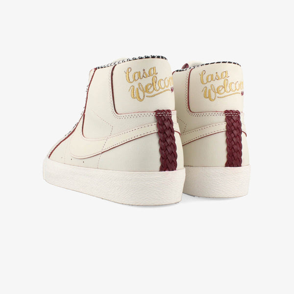 NIKE SB ZOOM BLAZER MID QS x WELCOME SKATEBOARDING MADRID SAIL/DARK BEETROOT/WHITE