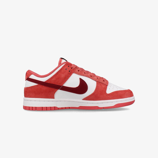 NIKE WMNS DUNK LOW VDAY 【VALENTINE'S DAY】 WHITE/TEAM RED/ADOBE/DRAGON RED