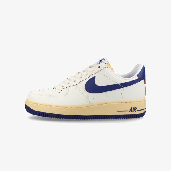 NIKE WMNS AIR FORCE 1 '07 SAIL/DEEP ROYAL BLUE/PALE VANILLA