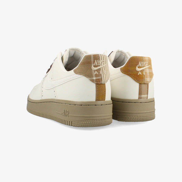 NIKE WMNS AIR FORCE 1 '07 LX 【BROGUE】 SAIL/SAIL/KHAKI/CACAO WOW