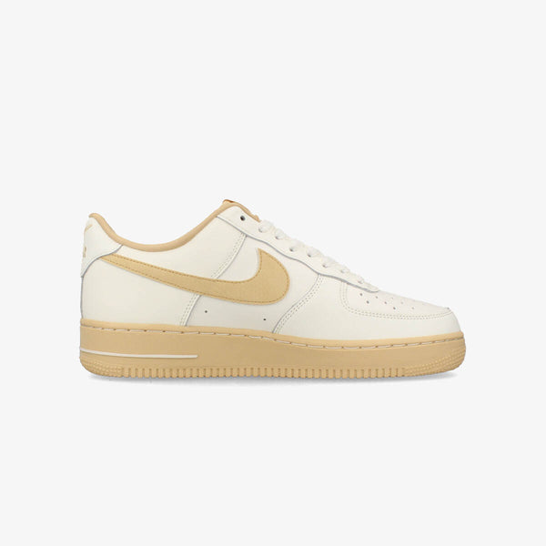 NIKE WMNS AIR FORCE 1 '07 SAIL/SESAME/VINTAGE GREEN