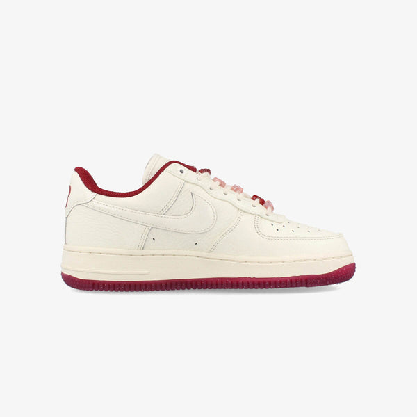 NIKE WMNS AIR FORCE 1 LOW '07 SE PRM 【VALENTINE'S DAY】 SAIL/TEAM RED/MEDIUM SOFT PINK/GYM RED