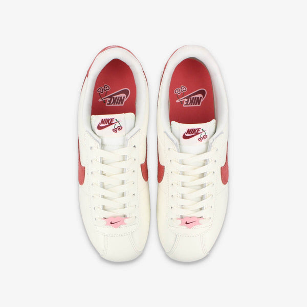 NIKE WMNS CORTEZ SE 【VALENTINE'S DAY】 SAIL/ADOBE/MED SOFT PINK/TEAM RED