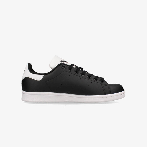 adidas STAN SMITH J CORE BLACK/CORE BLACK/FOOTWEAR WHITE – KICKS LAB.
